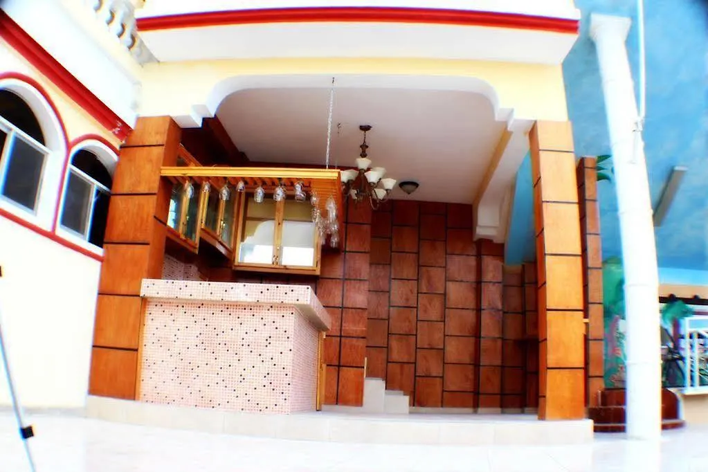***  Paradis Hotel Pétionville ハイチ